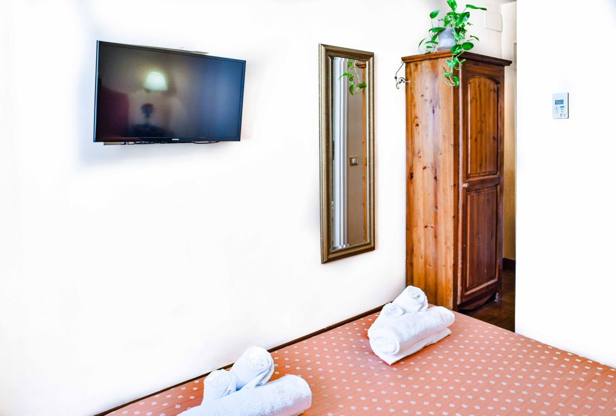 Bed and Breakfast Casa De' Fiori Roma Exterior foto